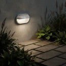 applique da esterno IP44 bianca con copertura in plastica per illuminare verso il basso