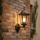 applique da esterno heritage lanterna esagonale in alluminio nero con effetto antichizzato oro
