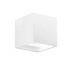 Applique in gesso cubica bianca con emissione luminosa bidirezionale verso l’alto e verso il basso