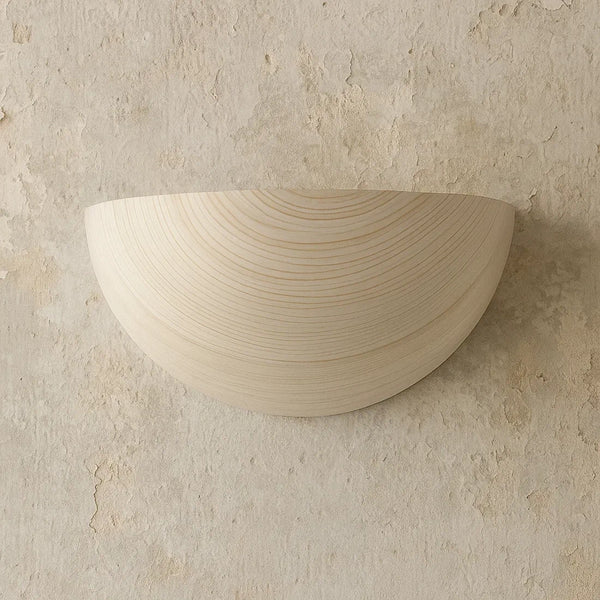 applique in gesso effetto legno sbiancato con luce indiretta per ambienti shabby chic