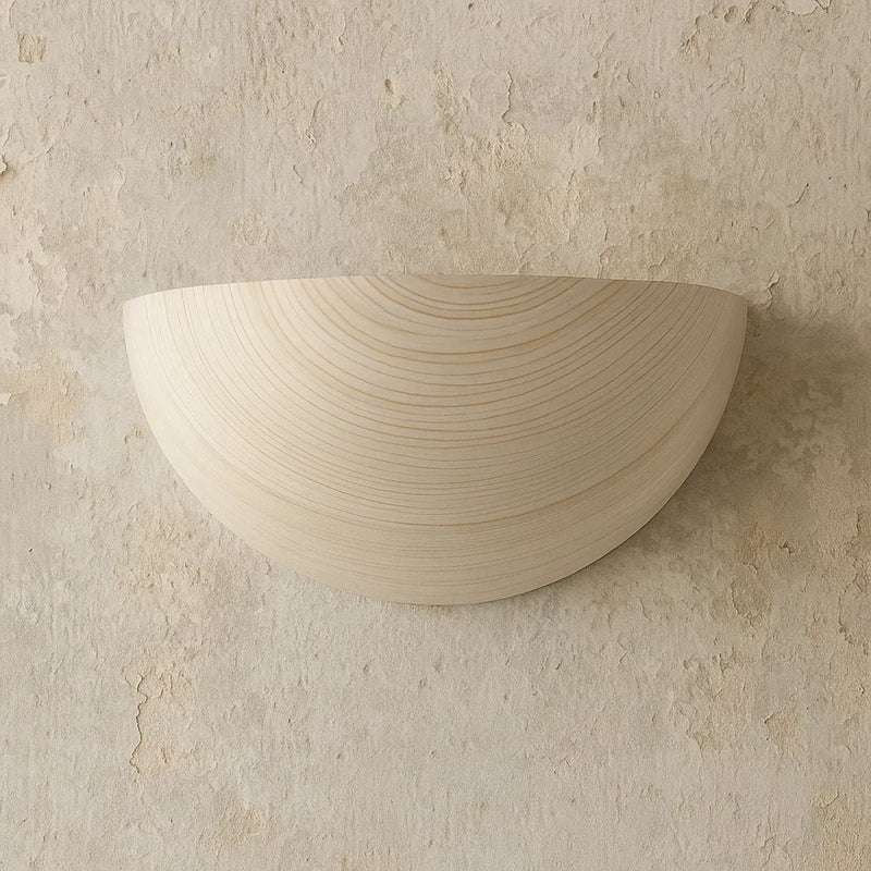 applique in gesso effetto legno sbiancato con luce indiretta per ambienti shabby chic