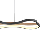 Lampadario elegante con luce regolabile e dettagli in legno