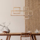 lampadario a sospensione per tavolo con struttura in metallo nero e legno