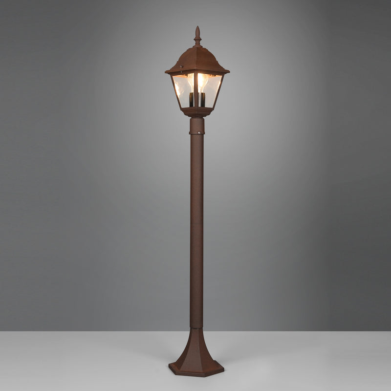 Lampioncino da esterno ruggine stile rustico con lanterna quadrata.