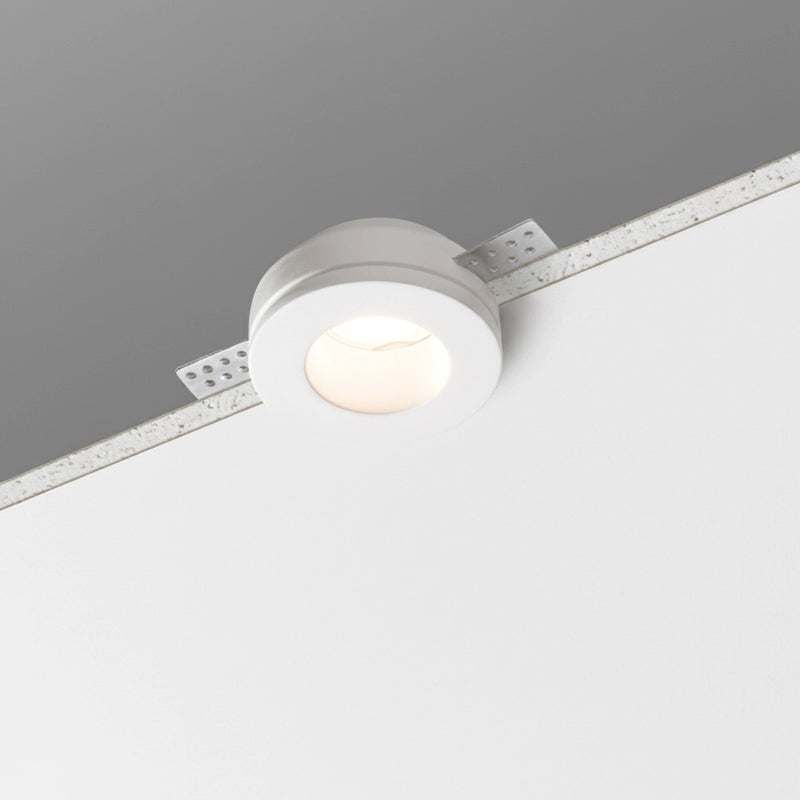 Faretto tondo da incasso a scomparsa in gesso bianco per cartongesso con struttura rasabile e verniciabile