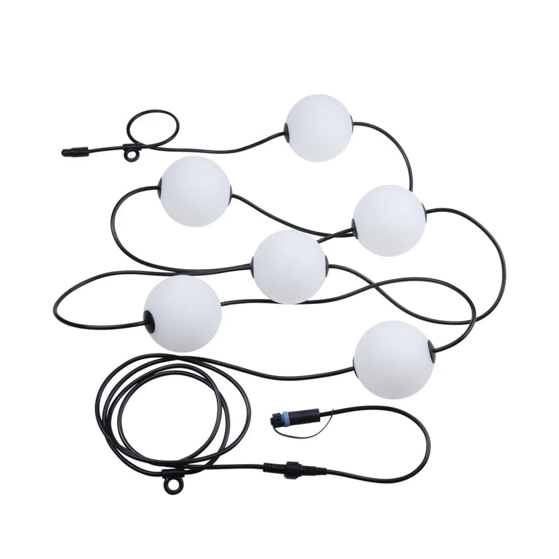 ghirlanda luminosa Naima Plug & Shine IP67 da 5,8 metri con 6 palline per terrazzi e giardini