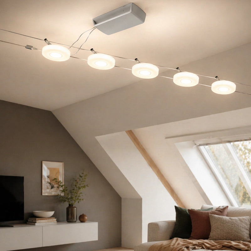 illuminazione su cavo per bar showroom e reception con 5 punti luce led e kit completo per installazione ordinata e moderna
