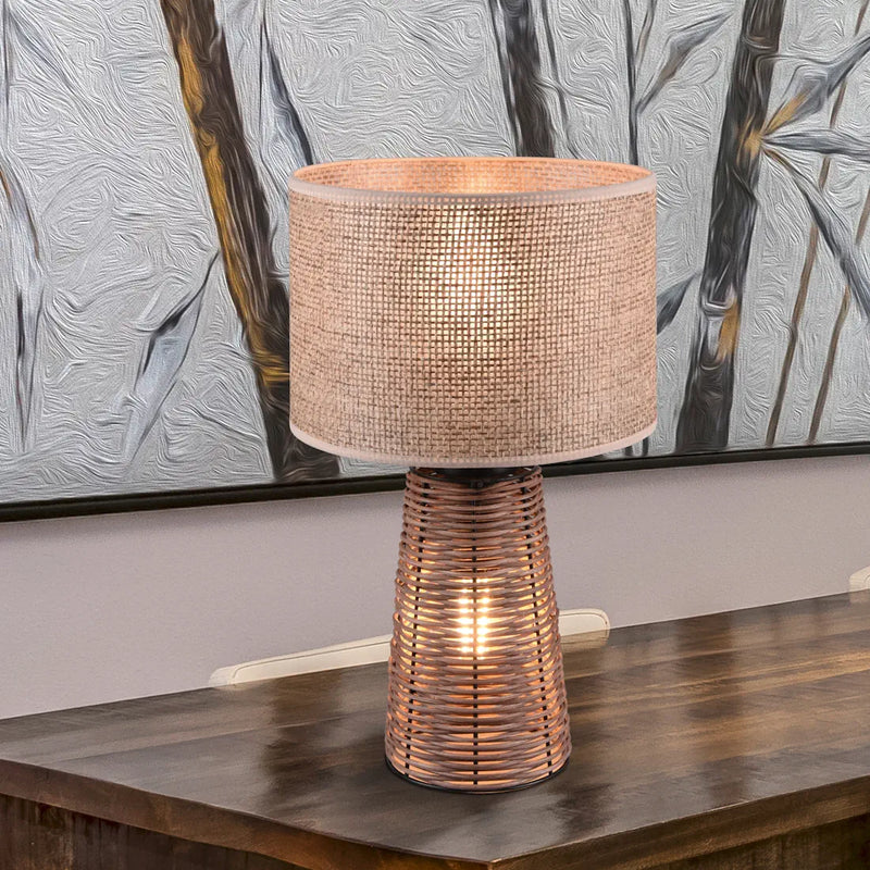 Lampada boho chic Straw in rattan intrecciato e rafia chiara