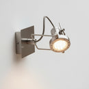 faretto led gu10 5w 400 lumen luce calda 2700k installato su parete