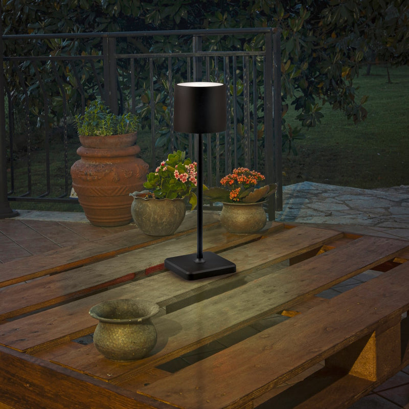 Lampada LED da esterno IP54 nera per tavolo da giardino o terrazza.