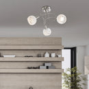 Lampada da soffitto Elliott dal design elegante per arredare casa con luce morbida e finiture curate in vetro