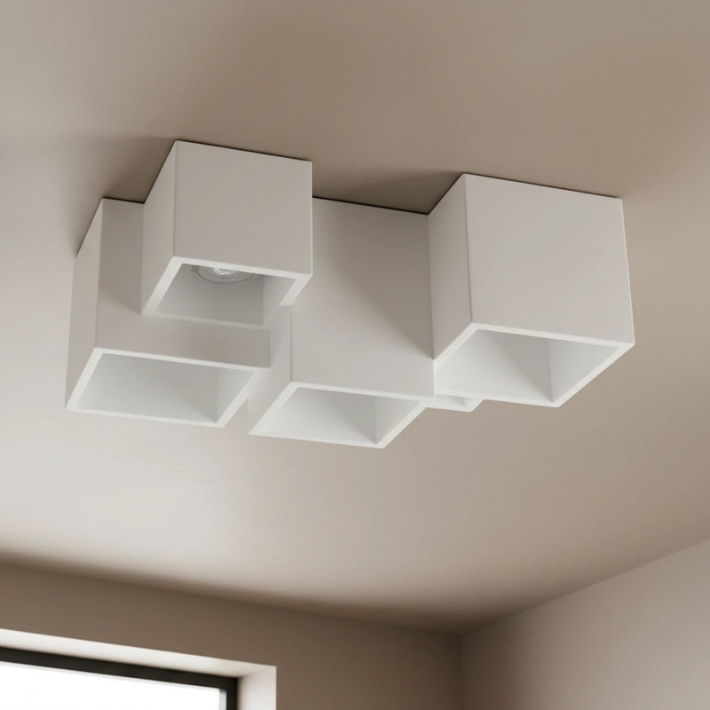 Plafoniera moderna in gesso bianco per illuminare a soffitto soggiorno e camera