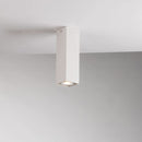 Plafoniere tubolari quadrate di varie altezze e finiture