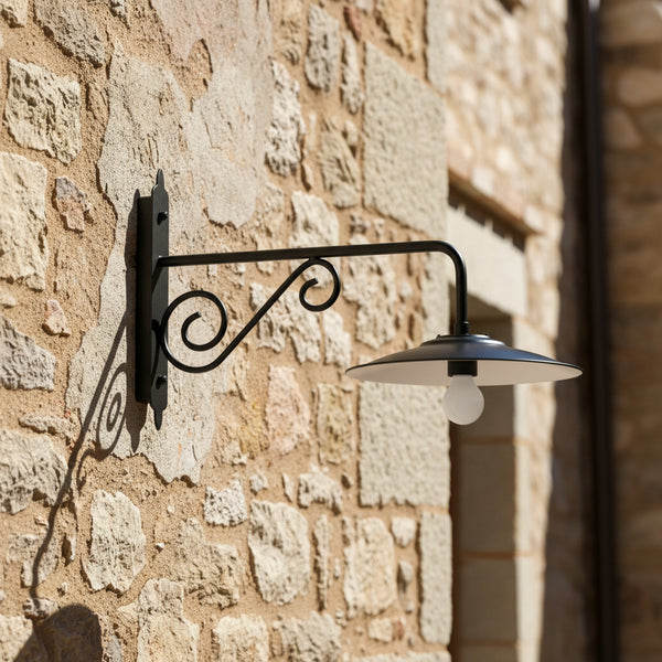 lampada da esterno rustica con braccio sporgente in alluminio pressofuso