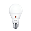 Lampadina LED Philips E27 goccia 806 lumen con sensore crepuscolare EyeComfort