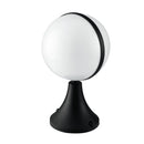 lampioncino Orbit moderno da esterno con sfera bianca e struttura in alluminio nero