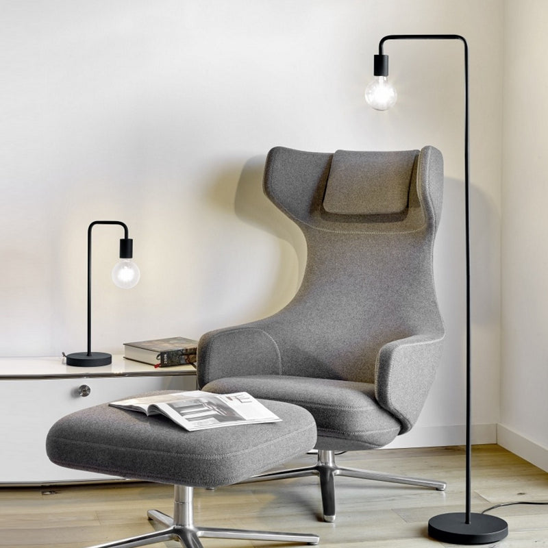 Piantana nera moderna design minimal per salotto o ufficio